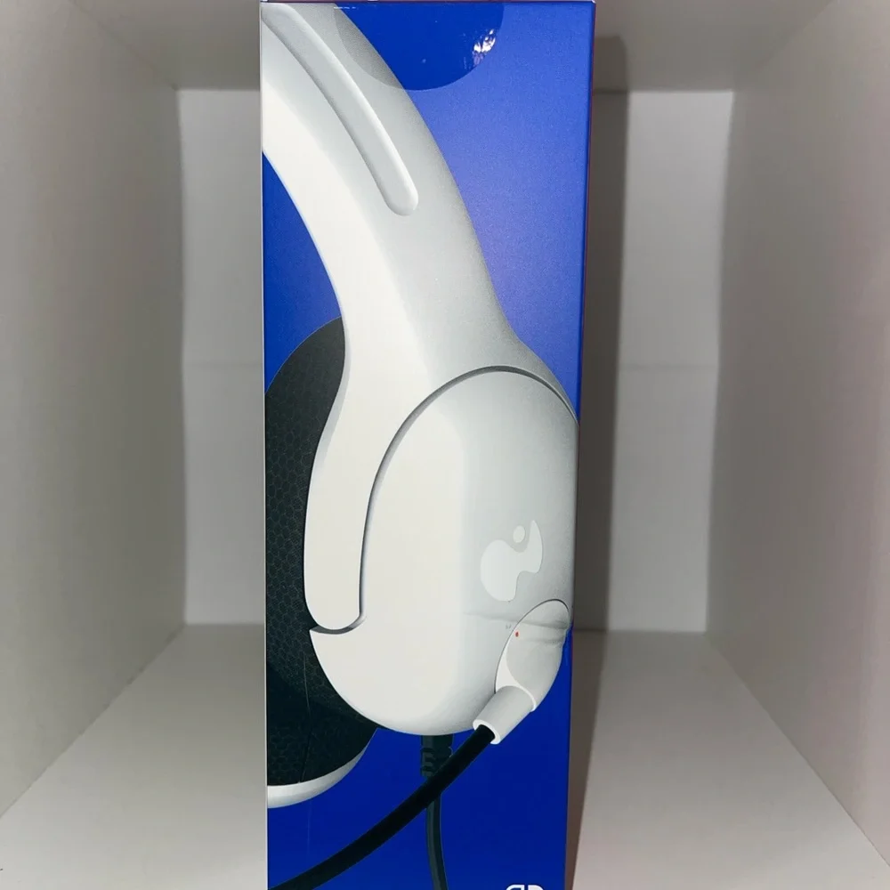 AIRLITE Wired Headset for Nintendo Switch - White and Green